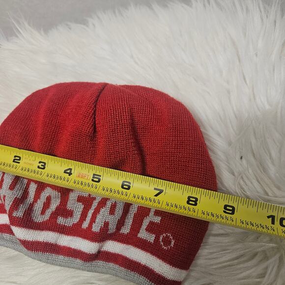 Ohio State Buckeyes Red and Grey Reversible Beanie Hat One Size - Picture 6 of 6